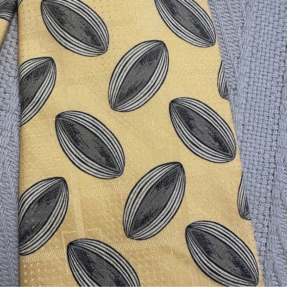 Robert Talbott Nordstrom 100% silk necktie, Italy, professional, career - Picture 7 of 7